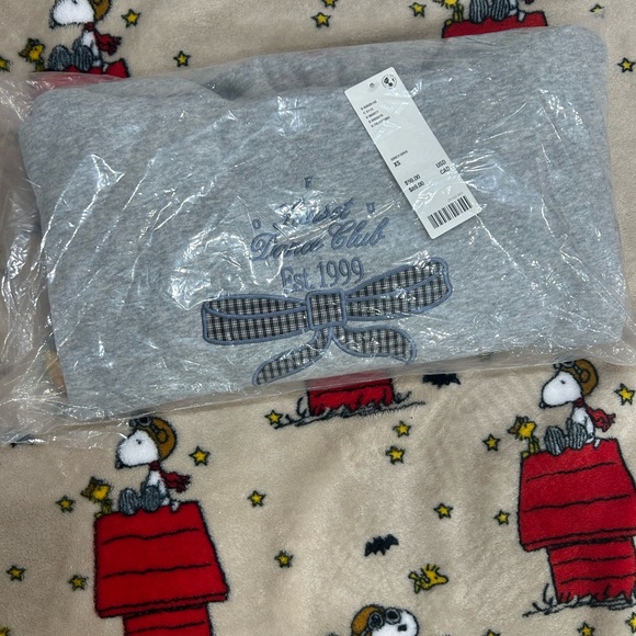 Urban Outfitters Gray Sweatshirt with Blue Plaid Bow - Picture 4 of 4